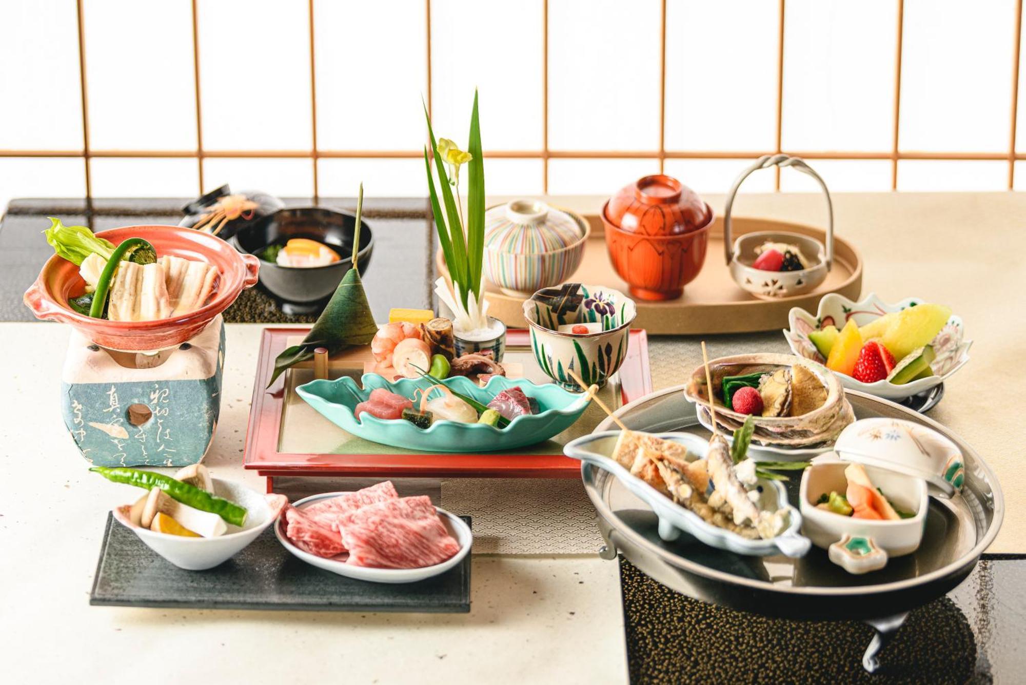 Hotel Wakamizu Такарадзука Екстер'єр фото