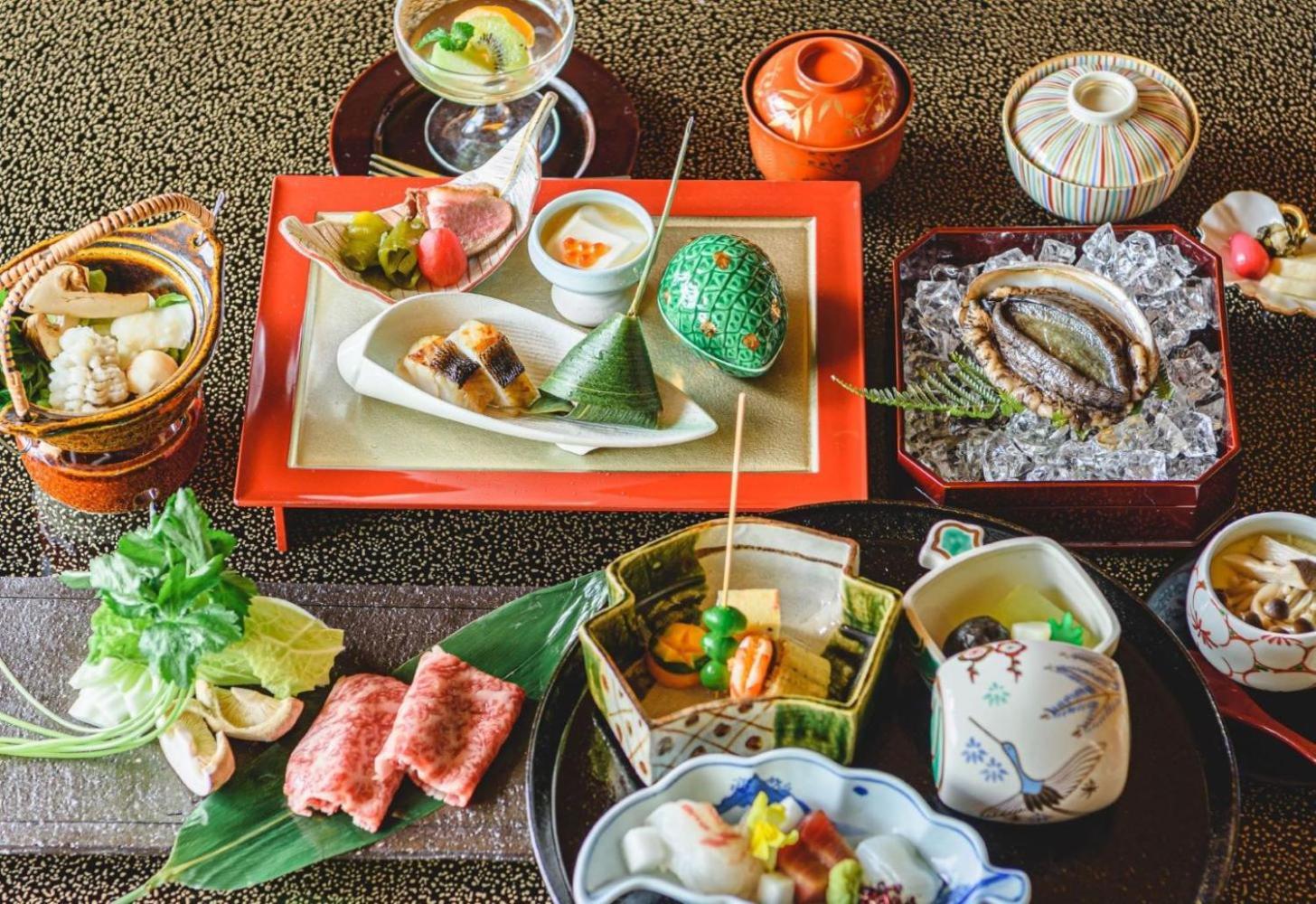 Hotel Wakamizu Такарадзука Екстер'єр фото